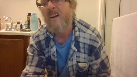 Snapshot of hornyd7711 chatting on October 2025 02:25:02 AM hornyd7711 online show from October 2025 02:25:02 AM