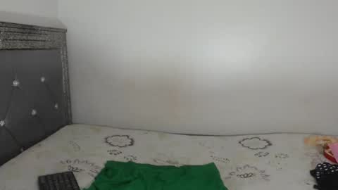 hornygal256 online show from December 2025 08:01:01 AM