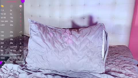 Snapshot of hornyhousekeeper_ chatting on February 2025 03:47:01 PM Valentina online show from February 2025 03:47:01 PM