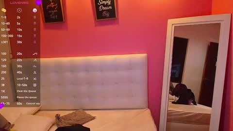 Snapshot of hornyhousekeeper_ chatting on February 2025 12:27:02 PM Valentina online show from February 2025 12:27:02 PM