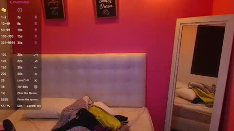 Snapshot of hornyhousekeeper_ chatting on February 2025 12:31:01 PM Valentina online show from February 2025 12:31:01 PM