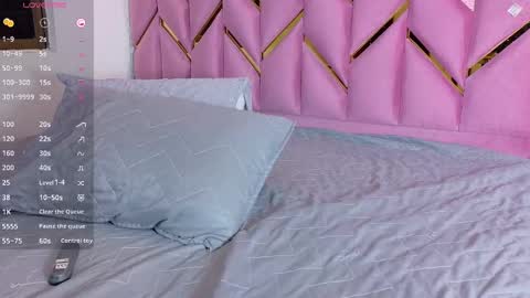 Snapshot of hornyhousekeeper_ chatting on September 2025 12:26:01 PM Valentina online show from September 2025 12:26:01 PM