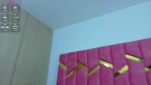 Snapshot of hornyhousekeeper_ chatting on November 2025 11:29:01 AM Valentina online show from November 2025 11:29:01 AM