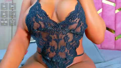 Snapshot of hornyhousekeeper_ chatting on November 2025 01:33:02 PM Valentina online show from November 2025 01:33:02 PM