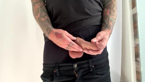 Snapshot of hornyhumpers chatting on September 2025 07:13:01 PM Hornyhumper online show from September 2025 07:13:01 PM