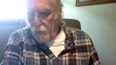 Snapshot of hornyinohio9 chatting on May 2026 01:19:01 PM HornyInOhio9 online show from May 2026 01:19:01 PM