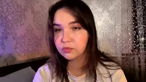 Snapshot of hornykitty_x chatting on November 2025 07:24:01 PM Alisa and Mike online show from November 2025 07:24:01 PM