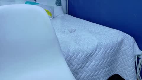 Snapshot of hornylittledaughter chatting on February 2025 07:33:02 PM Ambar online show from February 2025 07:33:02 PM