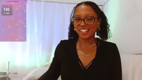 Snapshot of hornylittlehoney chatting on January 2025 03:52:02 AM Horny Little Honey online show from January 2025 03:52:02 AM