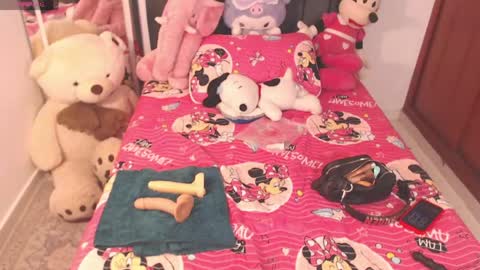 Snapshot of hornymillf_ chatting on May 2026 01:17:02 PM C I A R A online show from May 2026 01:17:02 PM
