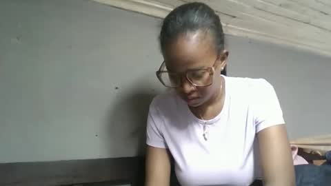 Snapshot of hortansiaa chatting on June 2026 04:23:01 PM Hortansiaa online show from June 2026 04:23:01 PM