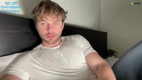 Snapshot of hot8pack01 chatting on December 2024 08:40:02 PM Edward aka Wolf online show from December 2024 08:40:02 PM