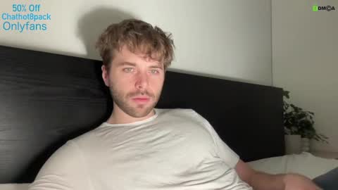 Snapshot of hot8pack01 chatting on December 2024 08:23:02 PM Edward aka Wolf online show from December 2024 08:23:02 PM