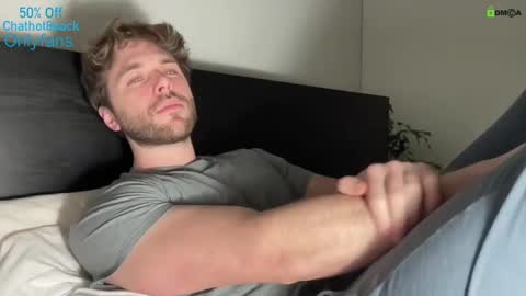 Snapshot of hot8pack01 chatting on January 2025 10:59:01 PM Edward aka Wolf online show from January 2025 10:59:01 PM