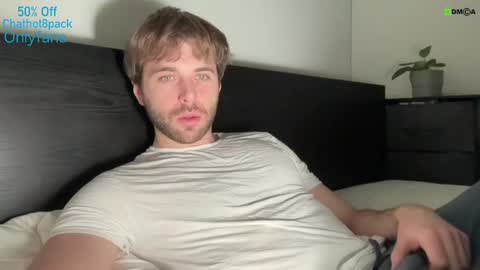 Snapshot of hot8pack01 chatting on January 2025 11:04:01 PM Edward aka Wolf online show from January 2025 11:04:01 PM