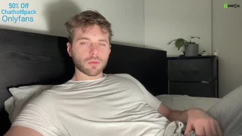 Snapshot of hot8pack01 chatting on February 2025 10:41:01 PM Edward aka Wolf online show from February 2025 10:41:01 PM