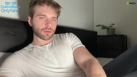 Snapshot of hot8pack01 chatting on February 2025 05:51:02 AM Edward aka Wolf online show from February 2025 05:51:02 AM