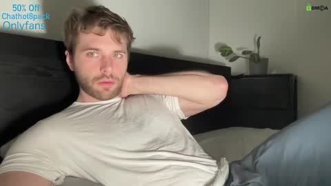 Snapshot of hot8pack01 chatting on March 2025 09:26:02 PM Edward aka Wolf online show from March 2025 09:26:02 PM