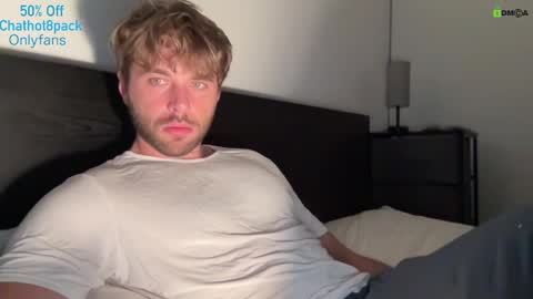 Snapshot of hot8pack01 chatting on September 2025 10:20:02 PM Edward aka Wolf online show from September 2025 10:20:02 PM