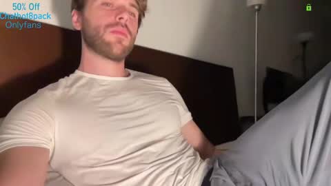 Snapshot of hot8pack01 chatting on November 2025 05:52:01 AM Edward aka Wolf online show from November 2025 05:52:01 AM