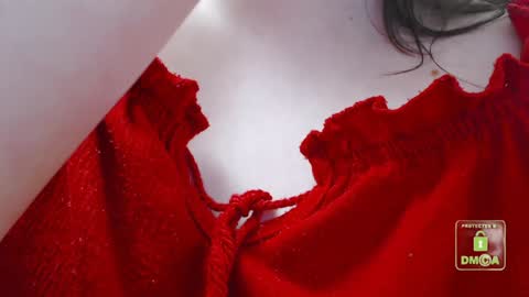 Snapshot of hot_and_pretty chatting on January 2025 09:19:01 AM Lila online show from January 2025 09:19:01 AM