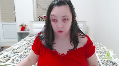 Snapshot of hot_and_pretty chatting on January 2025 03:25:01 PM Lila online show from January 2025 03:25:01 PM