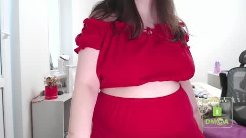 Snapshot of hot_and_pretty chatting on October 2025 09:41:02 AM Lila online show from October 2025 09:41:02 AM