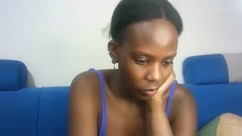 Snapshot of hot_berry2003 chatting on February 2025 03:20:01 AM Millie online show from February 2025 03:20:01 AM