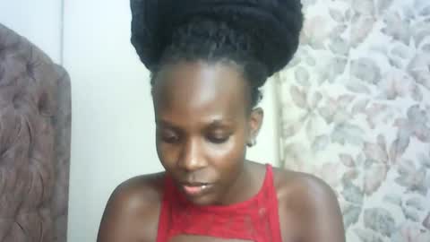 Snapshot of hot_berry2003 chatting on October 2025 06:53:01 PM Millie online show from October 2025 06:53:01 PM