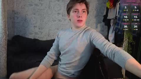 Snapshot of hot_boy_oscar chatting on December 2025 11:08:02 AM Oscar online show from December 2025 11:08:02 AM