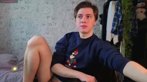 Snapshot of hot_boy_oscar chatting on December 2025 11:15:02 AM Oscar online show from December 2025 11:15:02 AM