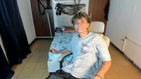 Snapshot of hot_bunny713 chatting on November 2025 12:53:01 AM hot bunny online show from November 2025 12:53:01 AM