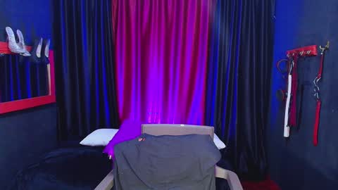 hot chocolate 4u online show from December 2024 03:55:01 PM