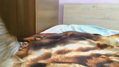 Snapshot of hot_couplee98 chatting on February 2025 09:21:01 AM Hot Couple online show from February 2025 09:21:01 AM