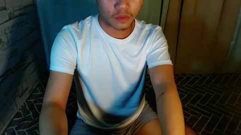 Snapshot of hot_emmanuel chatting on February 2025 10:31:01 PM hot_emmanuel online show from February 2025 10:31:01 PM