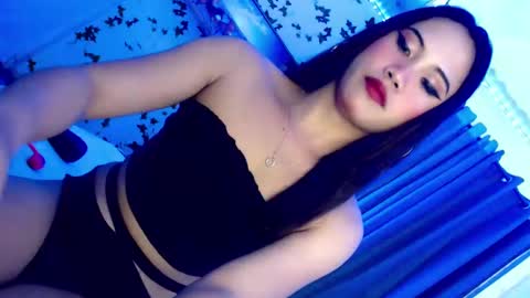 Snapshot of hot_fuckingmedusa69 chatting on January 2025 04:35:01 PM Naughty Allison online show from January 2025 04:35:01 PM