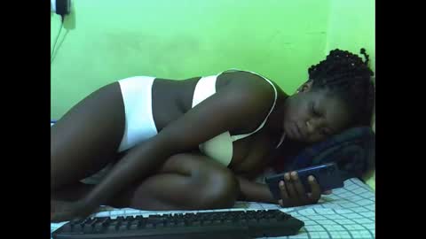 Snapshot of hot_girlly chatting on October 2025 06:45:02 AM hot_girlly online show from October 2025 06:45:02 AM