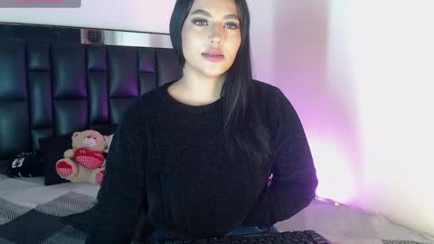 K E N D A L L online show from January 2025 04:52:02 AM