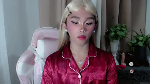Snapshot of hot_khianna chatting on May 2026 03:20:02 PM Khianna online show from May 2026 03:20:02 PM