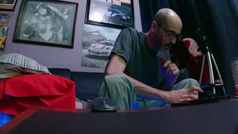 hot_krispy_kreme online show from April 2026 04:16:01 AM