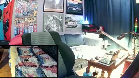 Snapshot of hot_krispy_kreme chatting on May 2026 09:45:01 PM hot_krispy_kreme online show from May 2026 09:45:01 PM