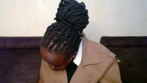 Snapshot of hot_linahh chatting on November 2025 06:52:02 PM Linah online show from November 2025 06:52:02 PM