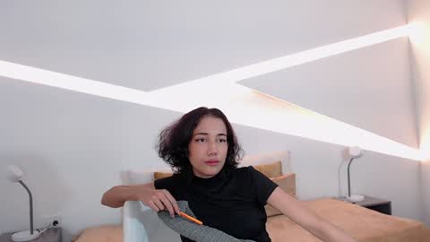 Alana online show from December 2024 11:43:02 PM