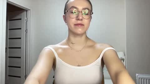 Snapshot of hot_lliinns chatting on December 2024 03:09:02 PM Lina online show from December 2024 03:09:02 PM