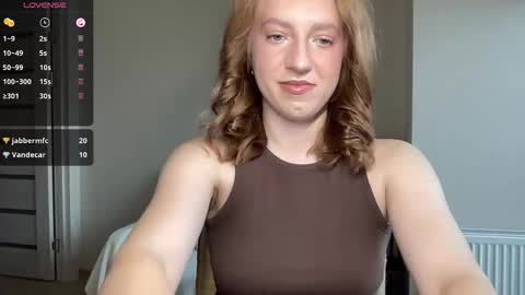 Snapshot of hot_lliinns chatting on October 2025 12:13:02 PM Lina online show from October 2025 12:13:02 PM