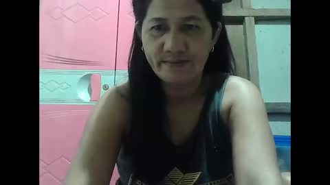 Snapshot of hot_mama09 chatting on October 2025 08:51:02 PM hotmama online show from October 2025 08:51:02 PM