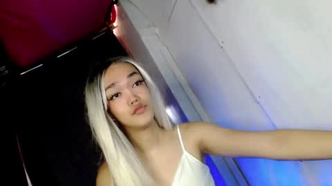 hot_moma69 online show from April 2026 07:25:02 AM