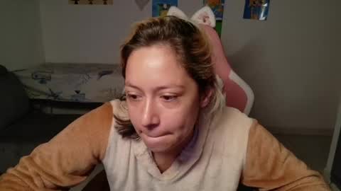 Mia online show from May 2026 01:29:02 PM
