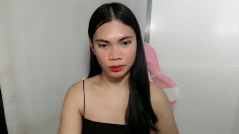 hot_pauline online show from April 2026 05:08:02 PM