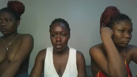 Hot petite online show from November 2025 12:29:02 PM